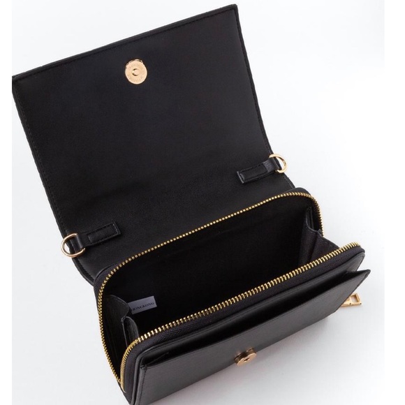 NWT Francesca’s silver quilted wallet/clutch - Picture 8 of 8